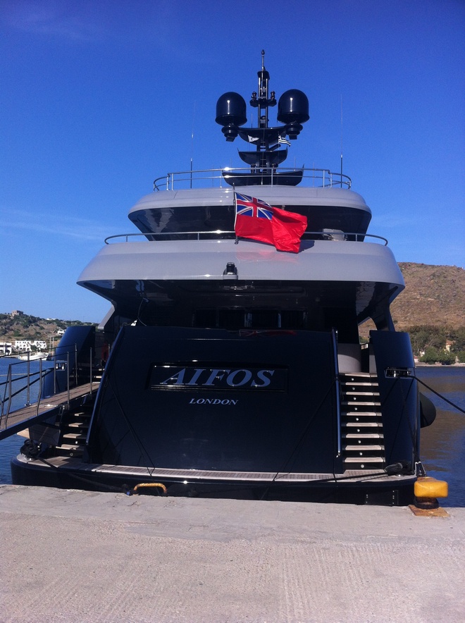Το επιβλητικό AIFOS στο Λιμάνι...