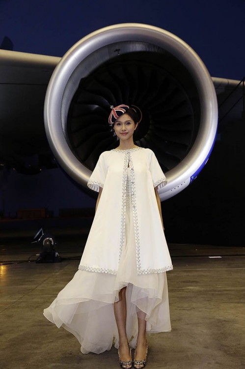 3 - British Airways celebrates A380 launch to Hong Kong with a specially created runway for Alice Temperley collection ok