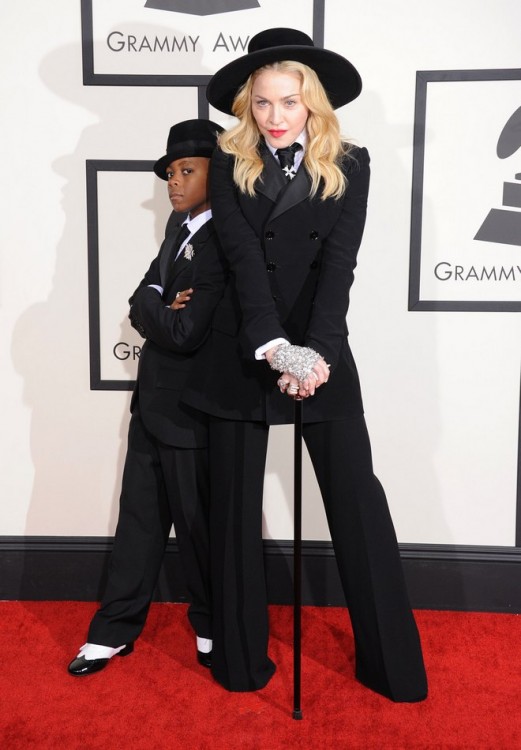 Ειδική εμφάνιση στα βραβεία έκανε η Madonna, η οποία ερμήνευσε το Same Love μαζί με τους Macklemore & Ryal Lewis. Στο κόκκινο χαλί των Grammy, η Madonna εμφανίστηκε μαζί με το γιό της, David, ενώ και οι δύο φορούσαν κοστούμια Ralph Lauren.