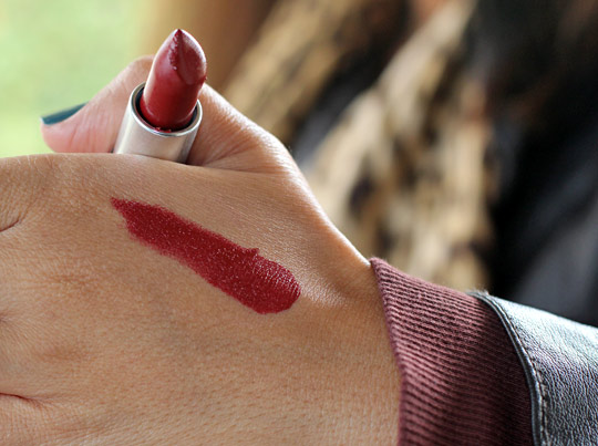 mac-dubonnet-lipstick-swatch