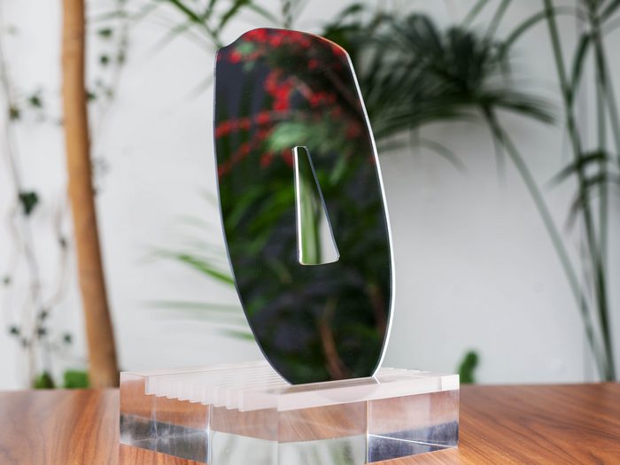 Καθρέφτες από plexi glass με το κυκλαδικό κεφάλι | € 20,00 – 40,00